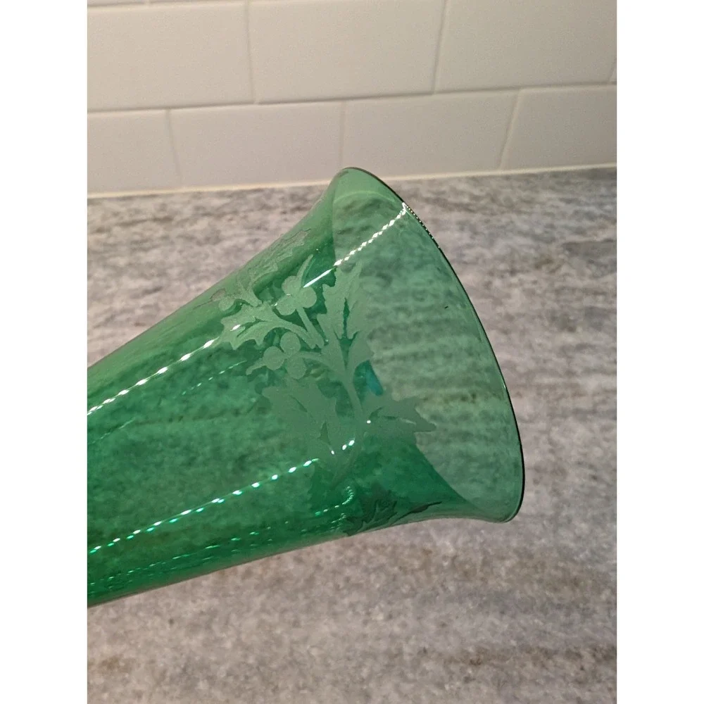 Lenox Crystal EMERALD Green Champagne Flute, Etched‎ Holly